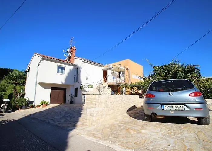 Lency * Novigrad Istria